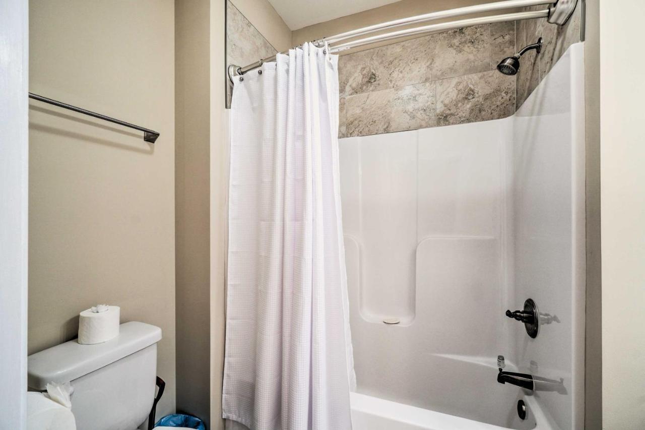 Chic Townsend Condo With Saltwater Pool! Exteriér fotografie